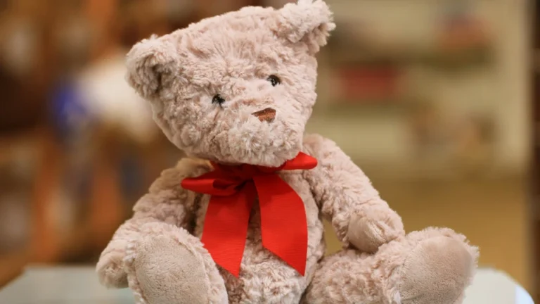 HUG 'n' FEEL 6ft Red Giant Teddy Bear Plush Soft Toy